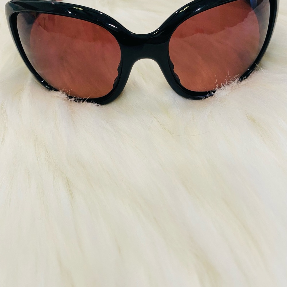 Oakley- womens mauve sunglasses - Picture 5 of 6